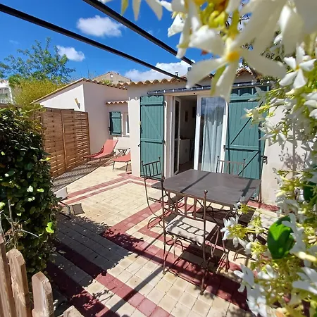 Ferienhaus La Dependance Saint-Gilles (Gard)