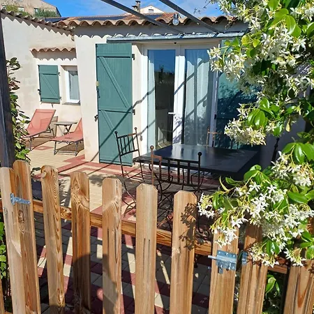 Ferienhaus La Dependance Saint-Gilles (Gard)