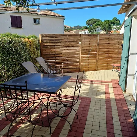 La Dependance Saint-Gilles (Gard)
